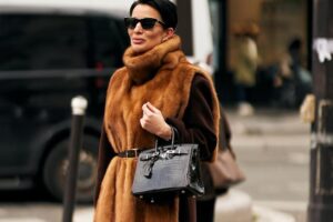 Les femmes de plus de 60 ans ont leur manteau préféré en octobre : signé Hannibal Laguna Collection et réalisé en laine