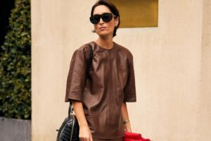 Les robes à manches longues les plus spéciales de la tendance automne 2026 viennent d'arriver dans la nouvelle collection H&M : de style luxueux, élégantes et parfaites à combiner avec des bottes hautes.