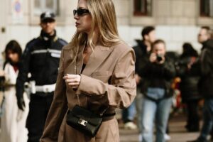 Nike propose les baskets de couleur latte les plus confortables et les plus élégantes, parfaites à porter avec des tenues monochromes en automne