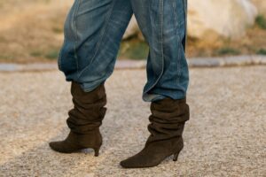 Nouvellement arrivées chez Sfera, les bottes marron tendance de l'automne 2026 qui vous élèveront aux looks de mi-saison les plus basiques et les plus simples.